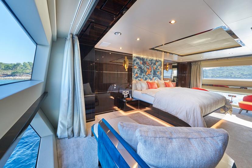 VIP Cabin (x 2) image 1