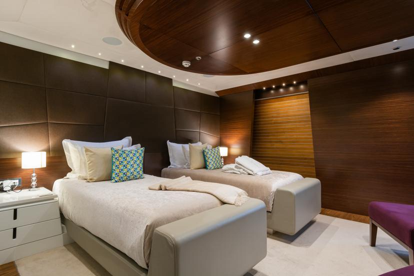 Twin cabin (x 2) image 1