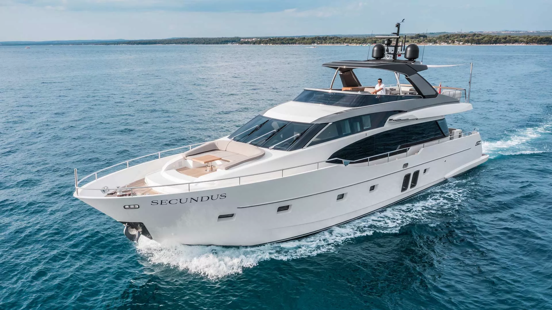 Secundus cruising